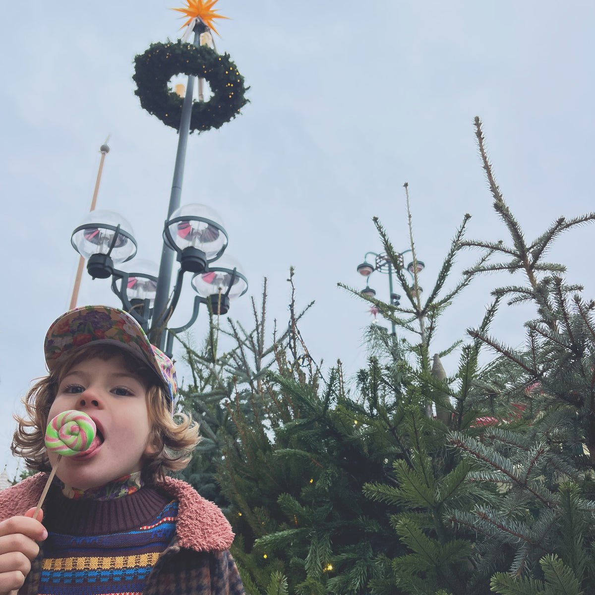 Christmas market with Miokimiokimiamor