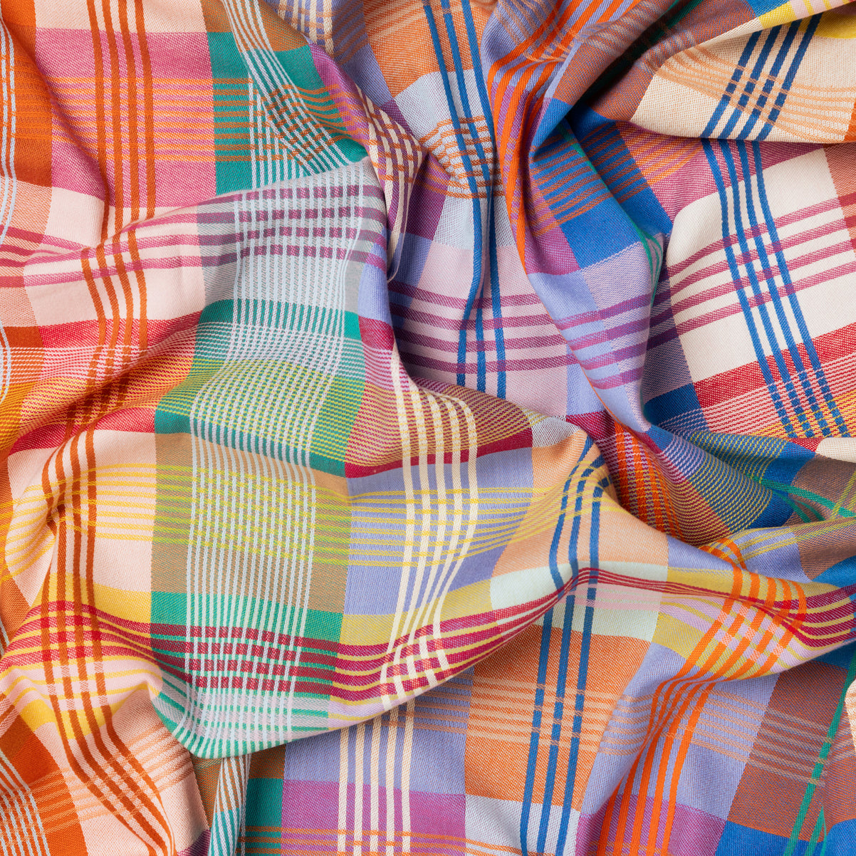 Colorful sustainable cotton tablecloth made from industry leftovers – 140×200 cm – Foekje Fleur – made in Portugal