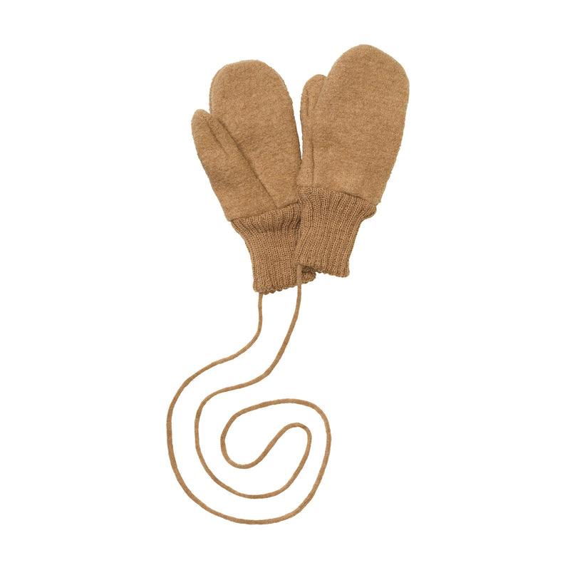 Organic merino wool boiled baby mittens in caramel by Disana – warm wool gloves with string, made in Germany.