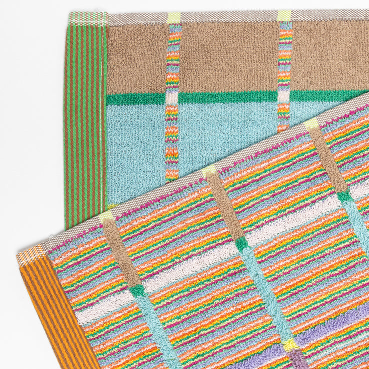 foekje fleur - bath mat #69 criss cross