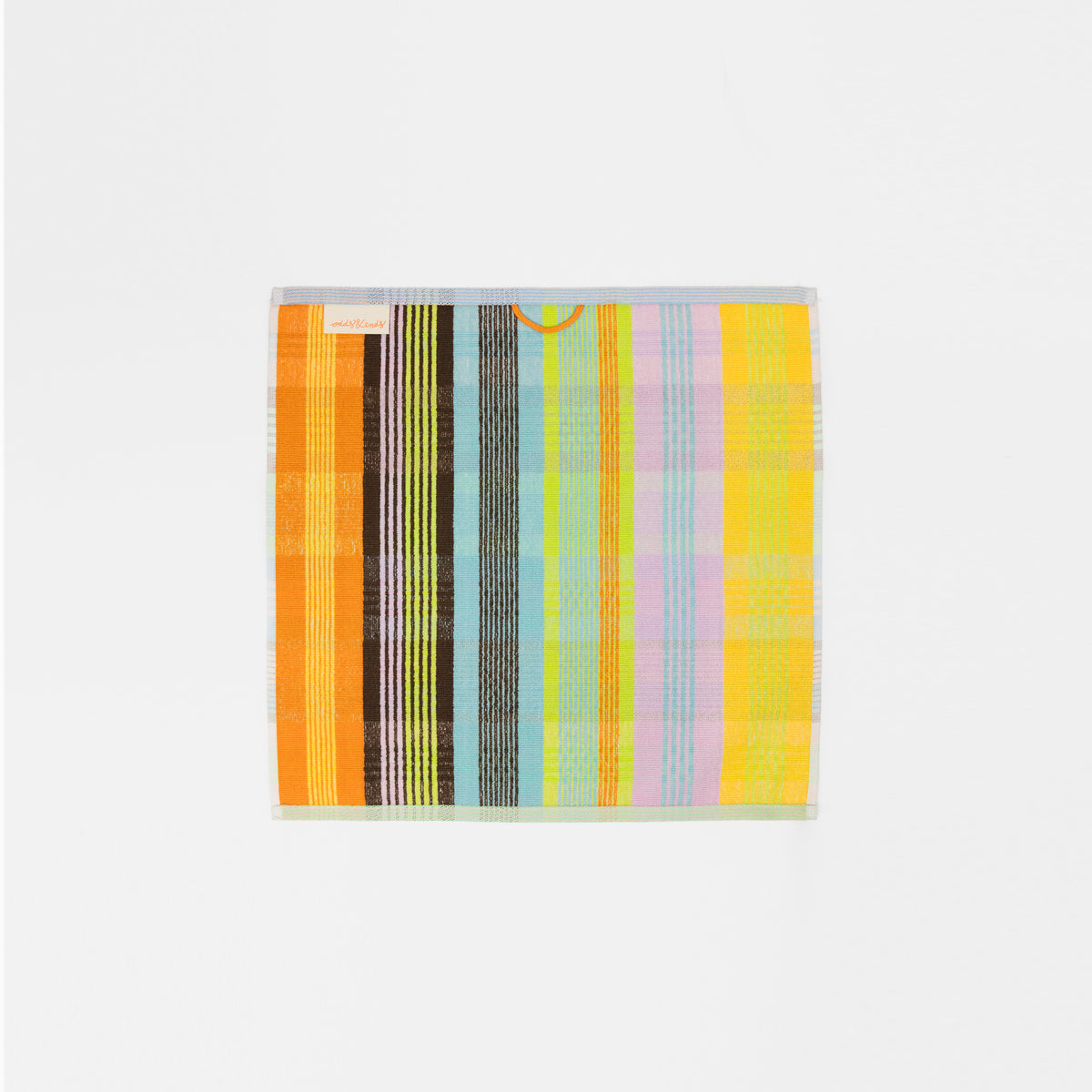Sustainable kitchen towel in a bold wild weave pattern, 52 wildweave made from deadstock cotton yarns. Features a 50/50 terry and flat weave design, 50 x 50 cm size, and hanging label. Crafted in Portugal by Foekje Fleur.