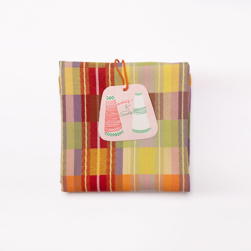 Foekje Fleur tea towel 60C basket in colorful woven design, made from surplus cotton yarns, 50 x 70 cm, sustainable and made in Portugal