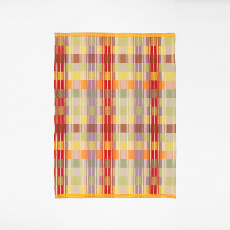 Foekje Fleur tea towel 60C basket in colorful woven design, made from surplus cotton yarns, 50 x 70 cm, sustainable and made in Portugal