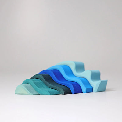 Grimms Small Water Waves – 6-piece wooden stacking toy in blue tones, handcrafted from linden wood for imaginative play