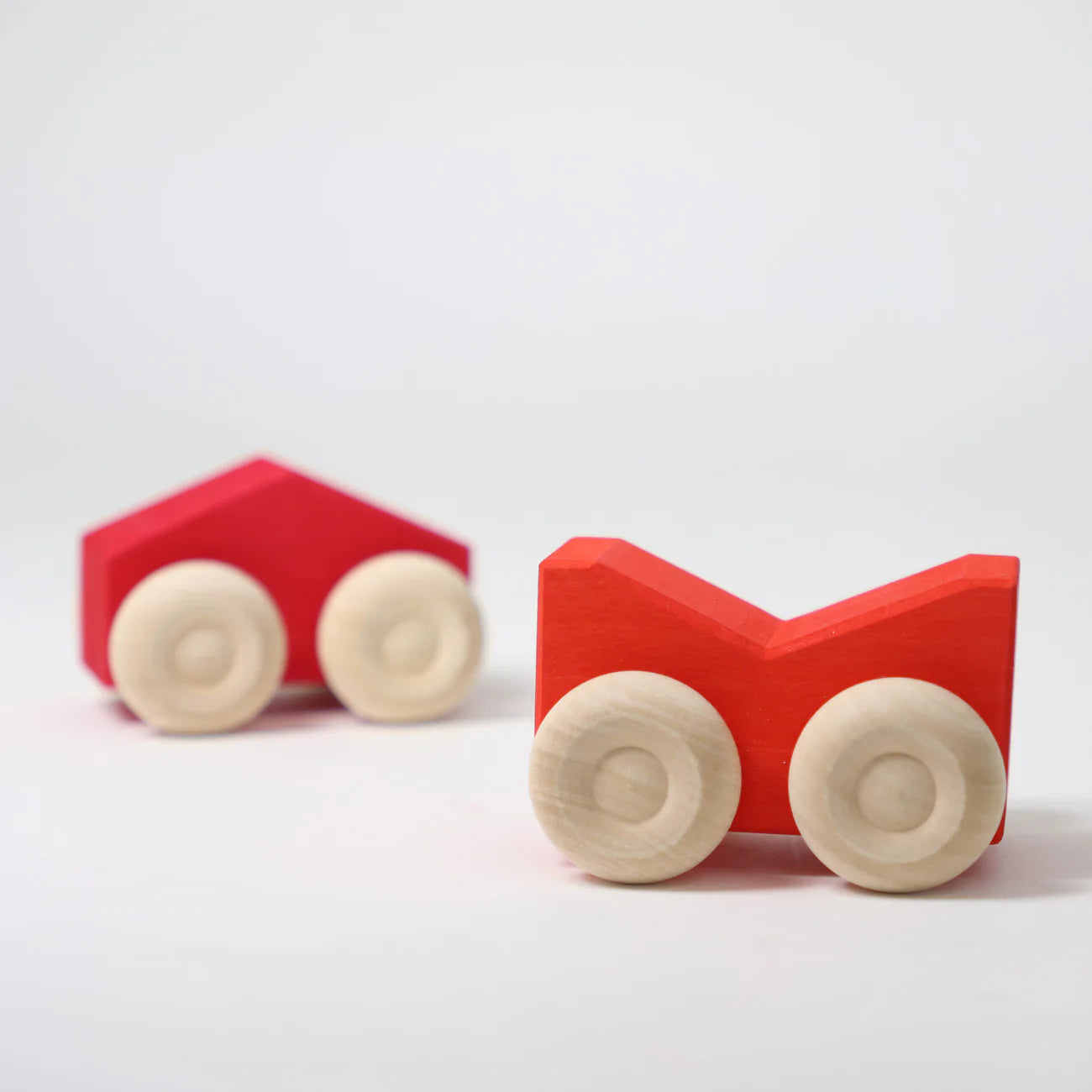 Grimms Stacking Car red – handcrafted wooden toy car made from linden and maple wood, combines stacking and rolling play