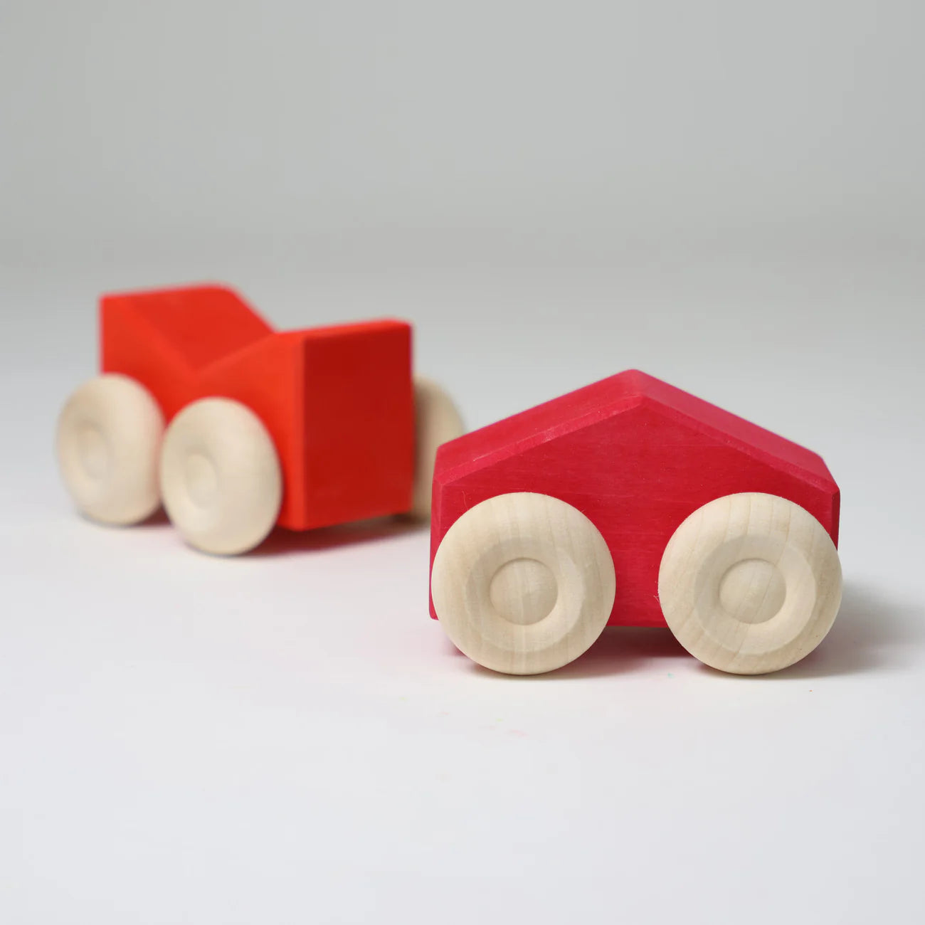 Grimms Stacking Car red – handcrafted wooden toy car made from linden and maple wood, combines stacking and rolling play