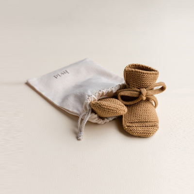 HVID Knitted Baby Booties made of extra fine Italian merino wool in a charming cotton bag HS