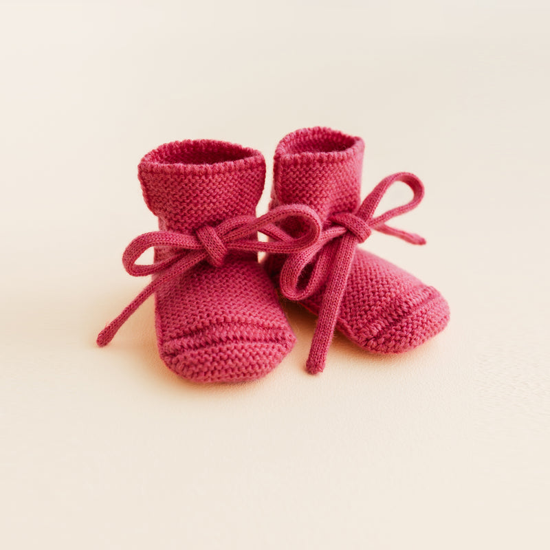 HVID Knitted Baby Booties made of extra fine Italian merino wool in a charming cotton bag