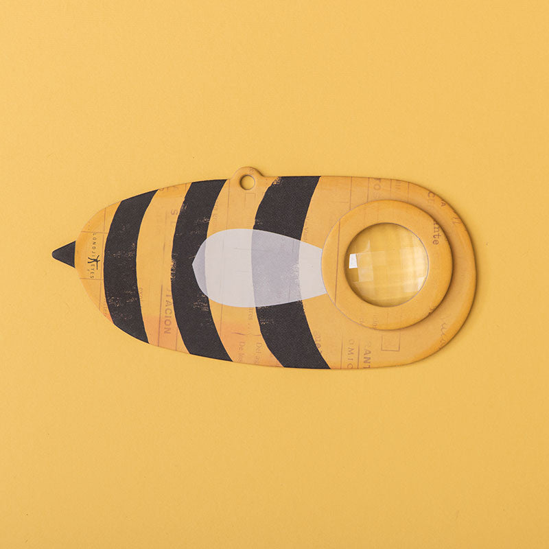 Bee-inspired insect eye lens kaleidoscope toy, lets you see like a bee, compact and travel-friendly, made in Europe.