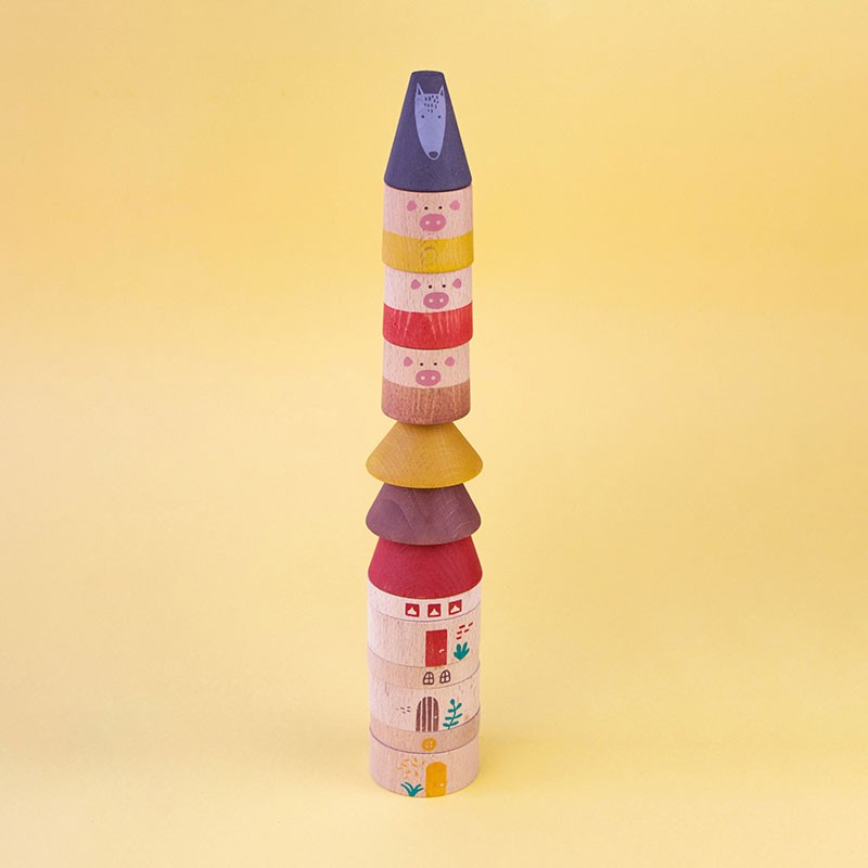 3 Little Pigs wooden toy made from sustainable beech wood, hand-painted in Catalonia, promotes storytelling, creativity, and educational play for children.