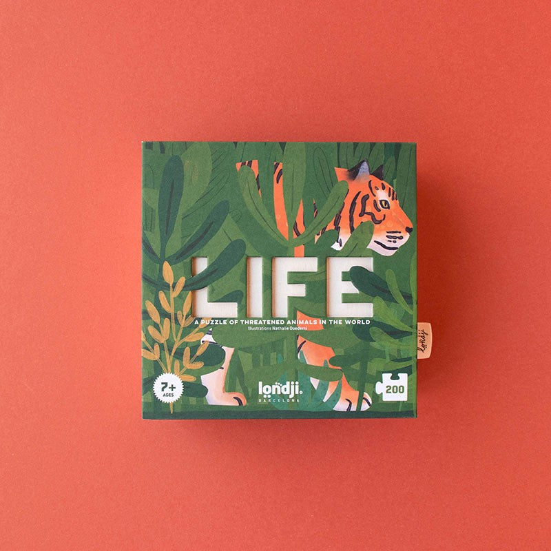 Londji Life Puzzle 200-piece eco-friendly wildlife puzzle about endangered animals, made in Barcelona, illustrated by Nathalie Ouederni.