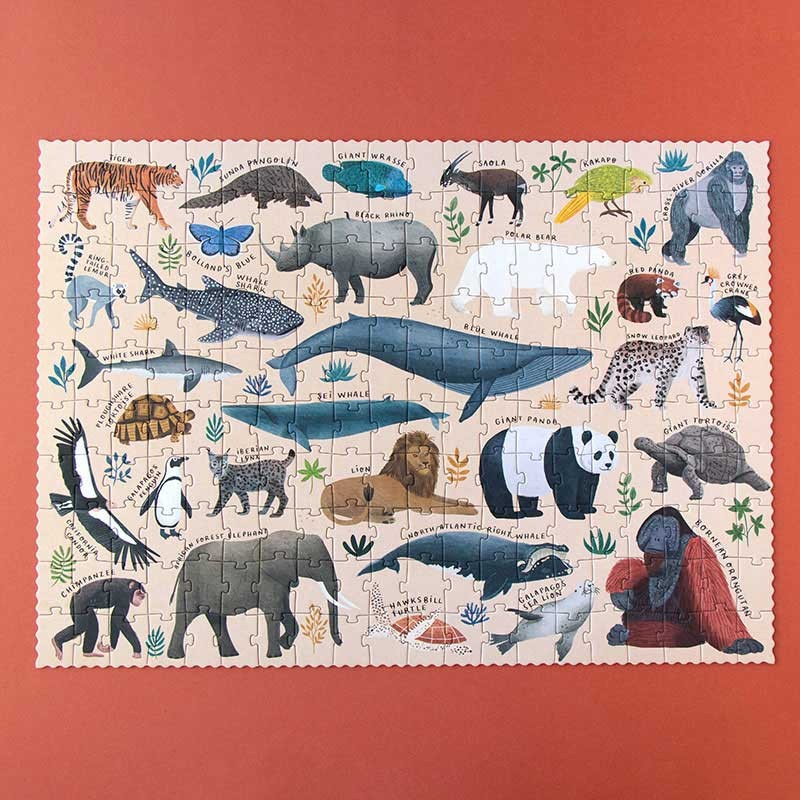 Londji Life Puzzle 200-piece eco-friendly wildlife puzzle about endangered animals, made in Barcelona, illustrated by Nathalie Ouederni.