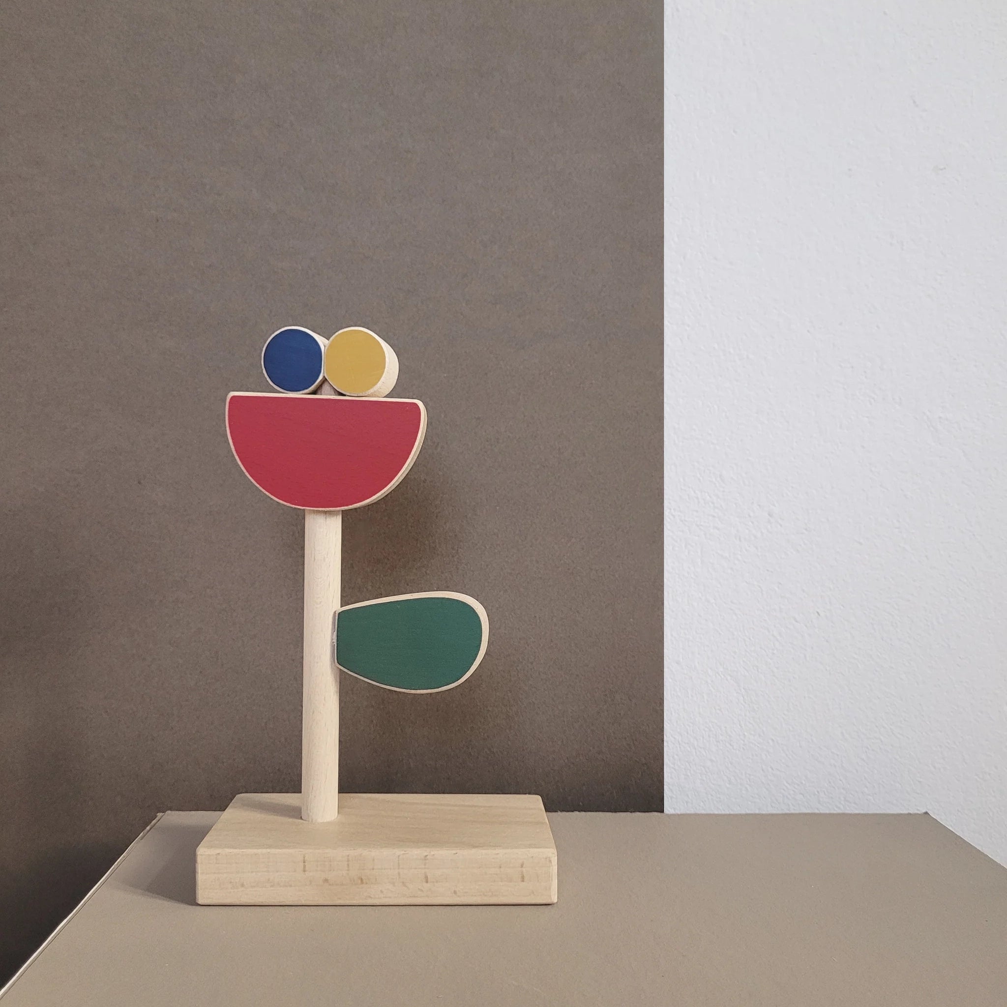 Wooden Poppy Flower Puzzle made from FSC-certified beech wood with non-toxic, water-based paints. Handcrafted in Crete, Greece, perfect for creative play and a meaningful gift.