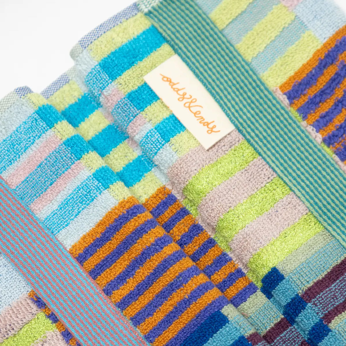 foekje fleur bath mat #82 tulip quilt made from 100% cotton using leftover dyed yarns sustainable bath mat 60 x 80 cm made in portugal
