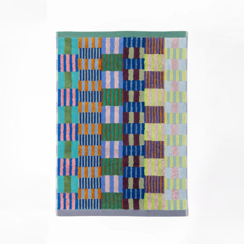 foekje fleur bath mat #82 tulip quilt made from 100% cotton using leftover dyed yarns sustainable bath mat 60 x 80 cm made in portugal