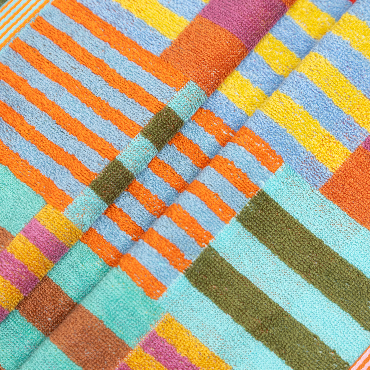 foekje fleur bath towel 101 tulip quilt m made from 100% cotton crafted from leftover yarns colourful sustainable bath towel 60 x 120 cm