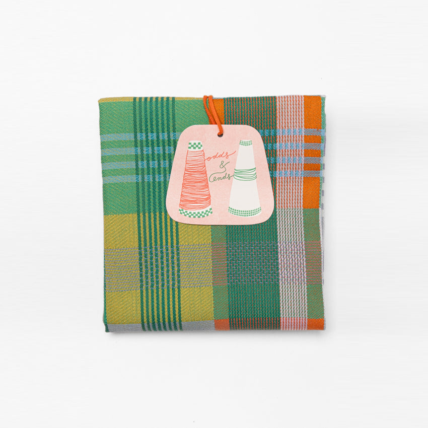Colorful cotton tea towel made from leftover yarns – 50×70 cm – Foekje Fleur – made in Portugal