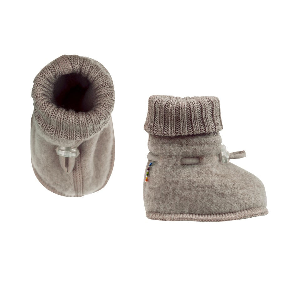 Joha Wool Fleece Baby Booties in sesame – Soft, warm, and breathable 100% wool baby booties with elastic ankle for a secure fit