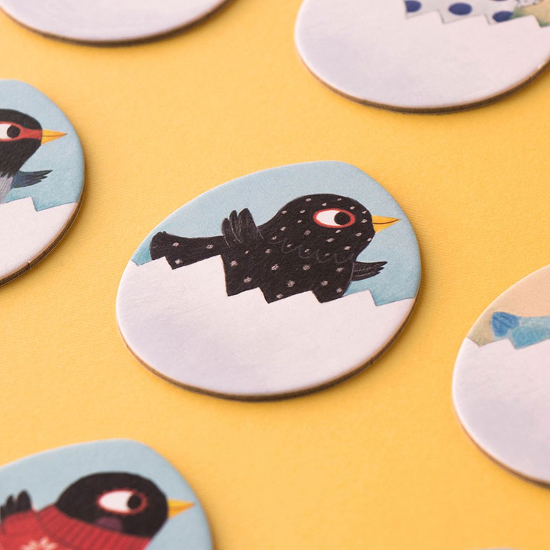 Londji Chicks & Chickens – wooden memory and matching game with hens and chicks, made in Barcelona from sustainable beech wood, illustrated by Mar Ferrero.