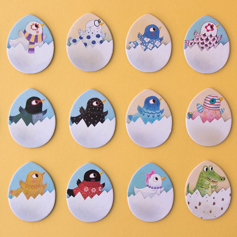 Londji Chicks & Chickens – wooden memory and matching game with hens and chicks, made in Barcelona from sustainable beech wood, illustrated by Mar Ferrero.