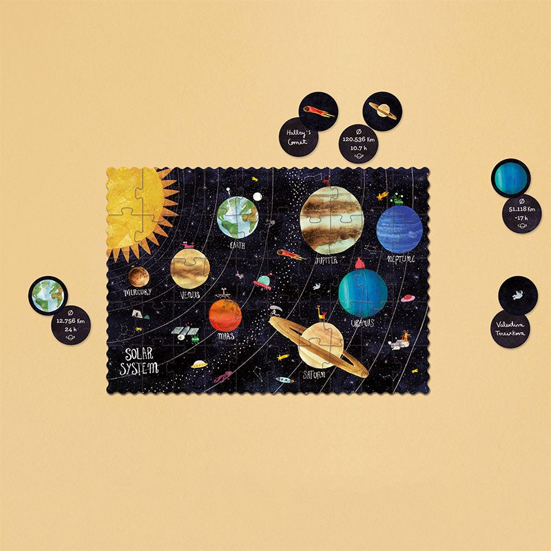 Londji Planets Tiny Puzzle – 50-piece eco-friendly educational jigsaw for children about planets and space, made in Barcelona from recycled materials, illustrated by Carmen Saldaña.