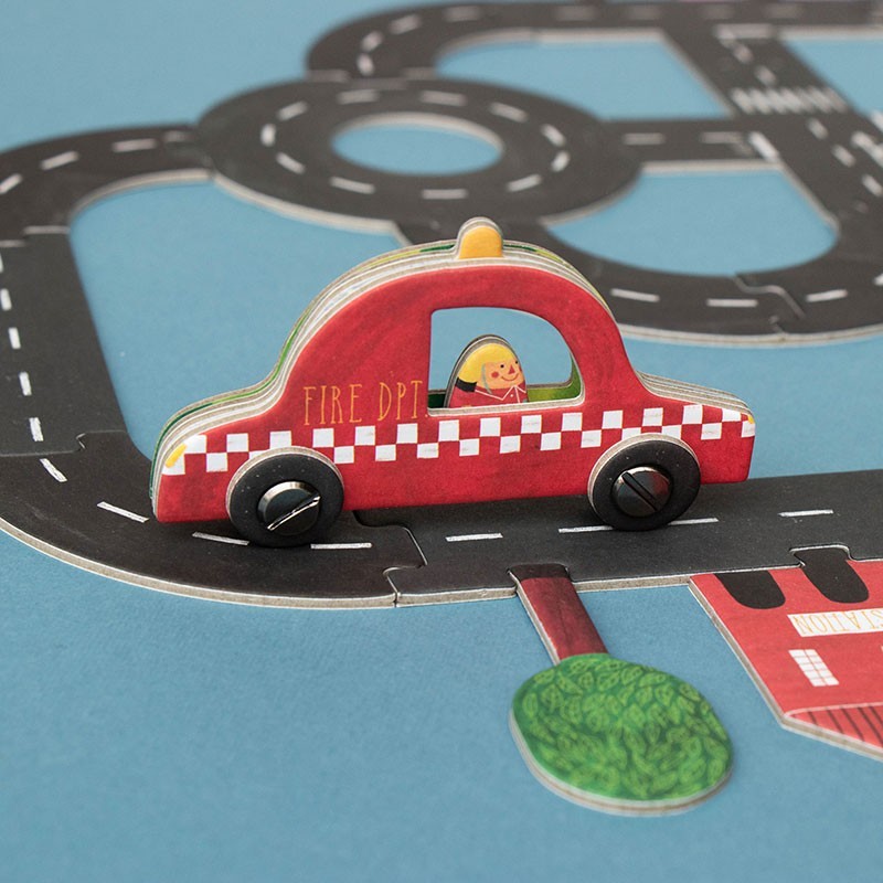 Londji Roads Pocket Game creative wooden road building game for kids with two cars and 11 circuit challenges, made in Barcelona.